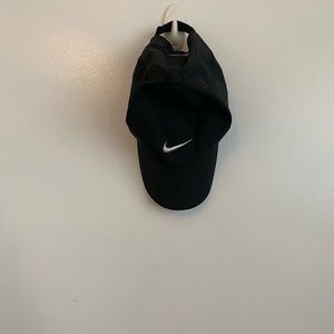 Nike golf hat